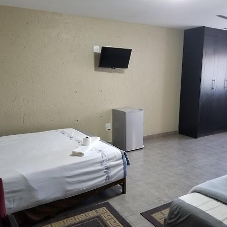 Chisam Guest Lodge Pty Ltd Johannesburg Dış mekan fotoğraf