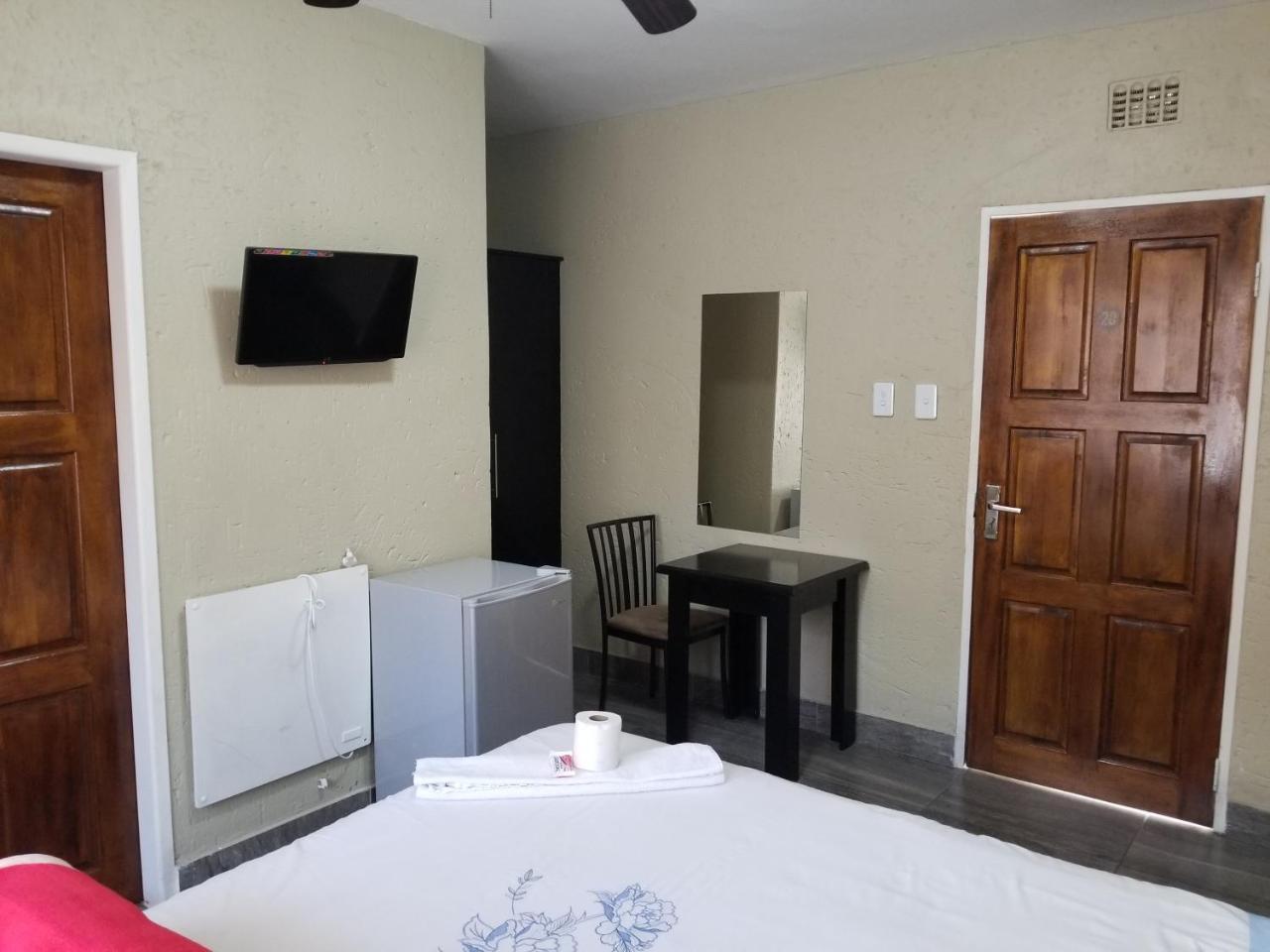 Chisam Guest Lodge Pty Ltd Johannesburg Dış mekan fotoğraf